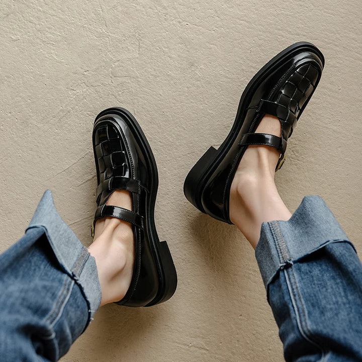 Leather Vintage-Style Mary Janes