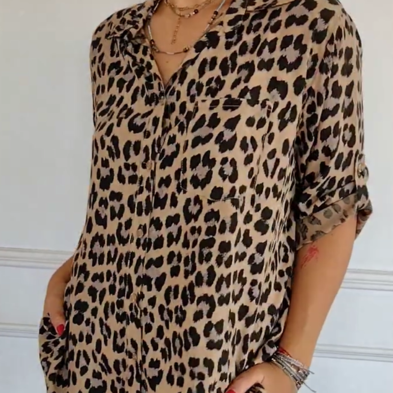 Stylish Shirt with Leopard Print and Adjustable Sleeves