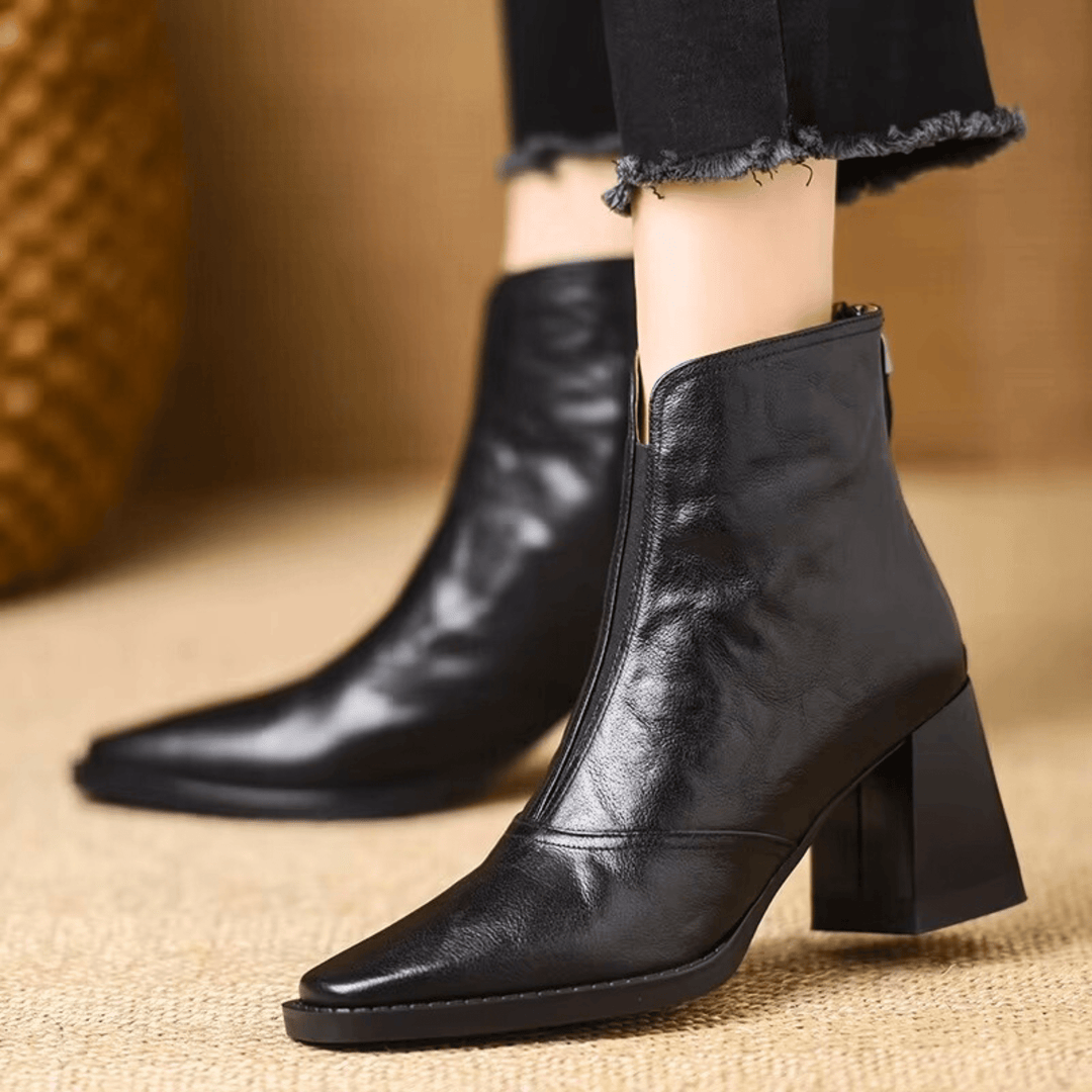 Premium Leather Claudia