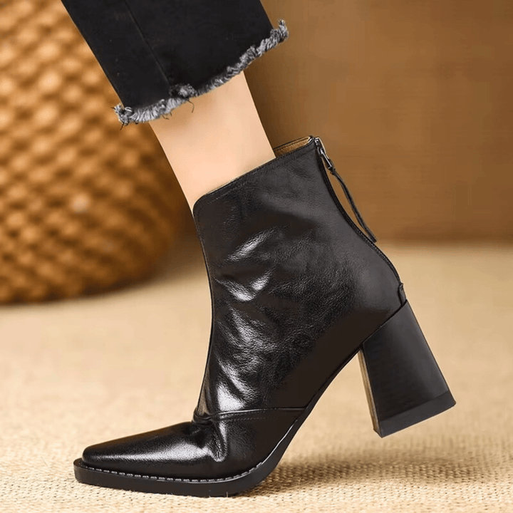 Premium Leather Claudia